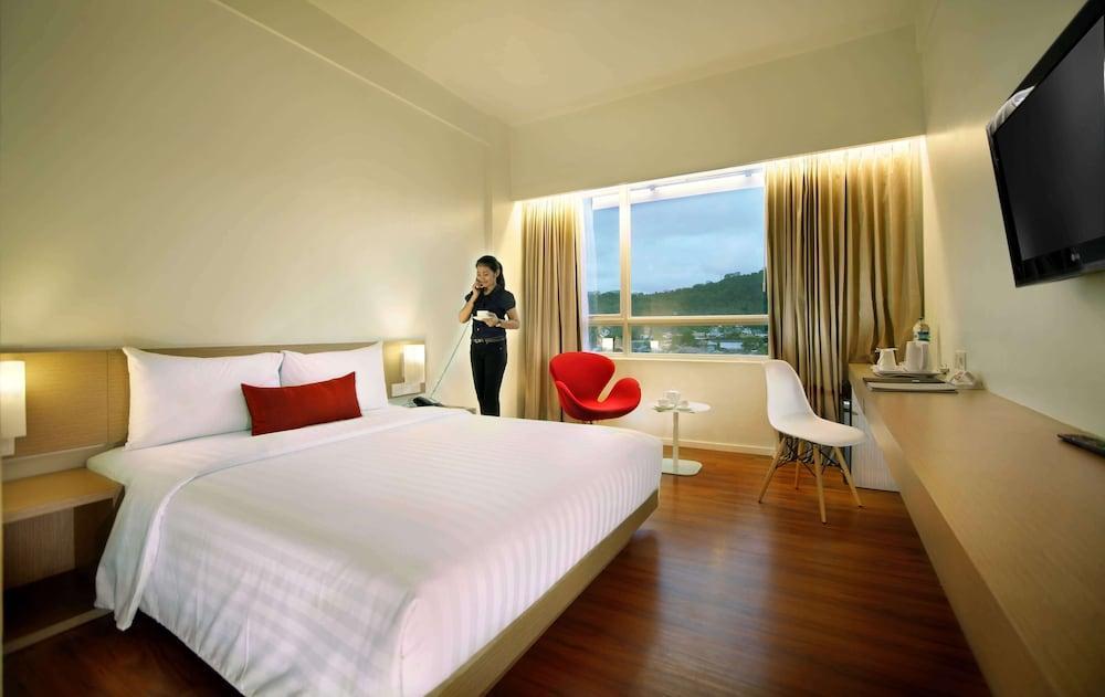 The Zhm Premiere Padang Hotel Exterior photo